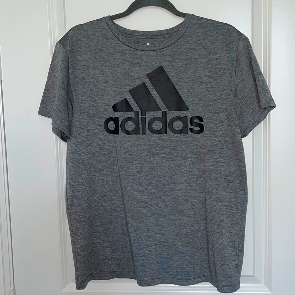 Adidas T-shirt